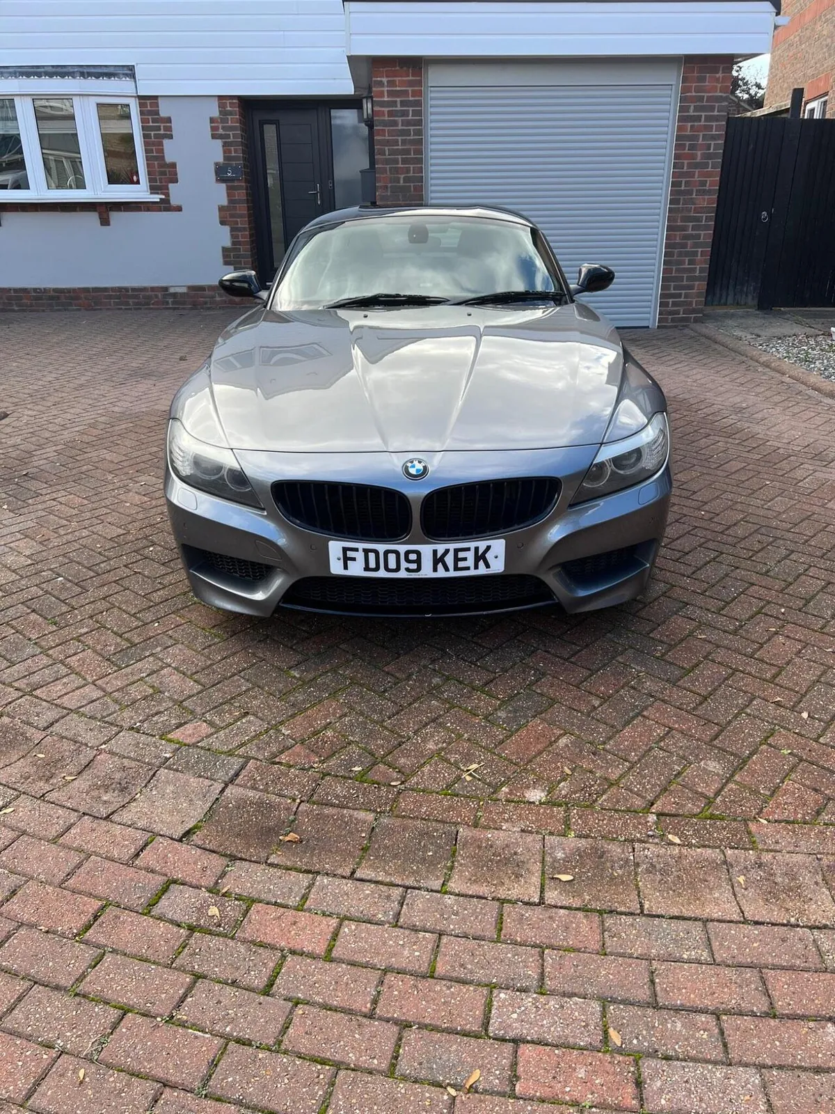 BMW Z4 2009 photo 2