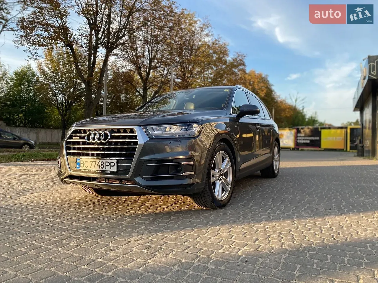 Audi Q7 2017 photo 2