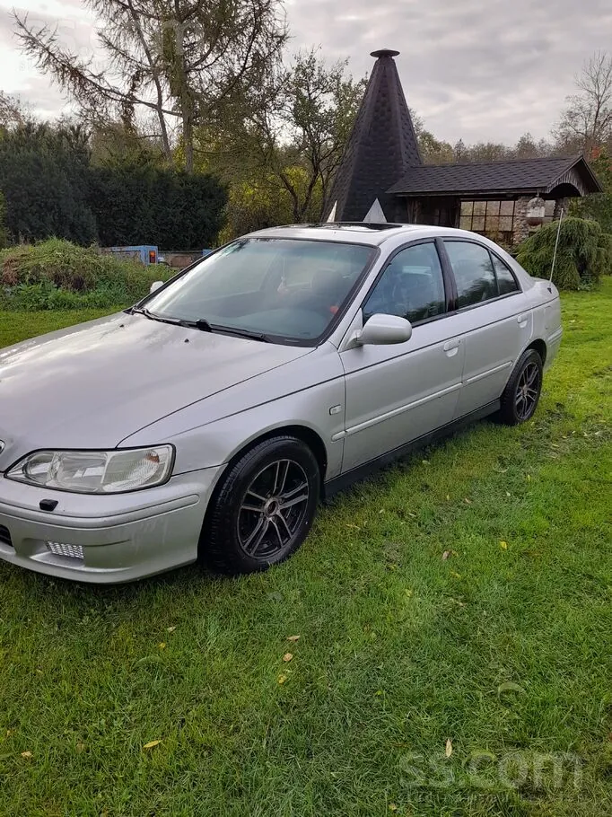 Honda Accord 1998 photo 2