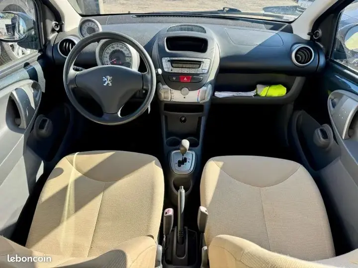 Peugeot 107 2008 photo 5