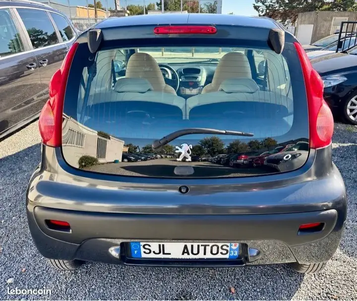 Peugeot 107 2008 photo 3
