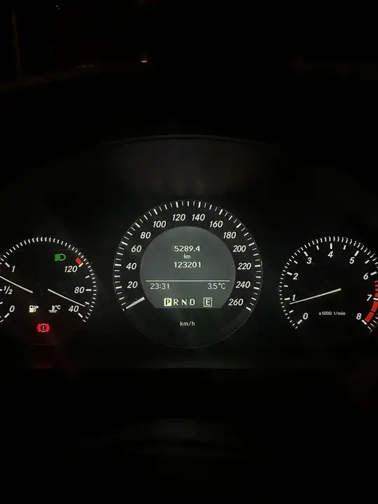 Mercedes-Benz C-Class 2010 photo 3