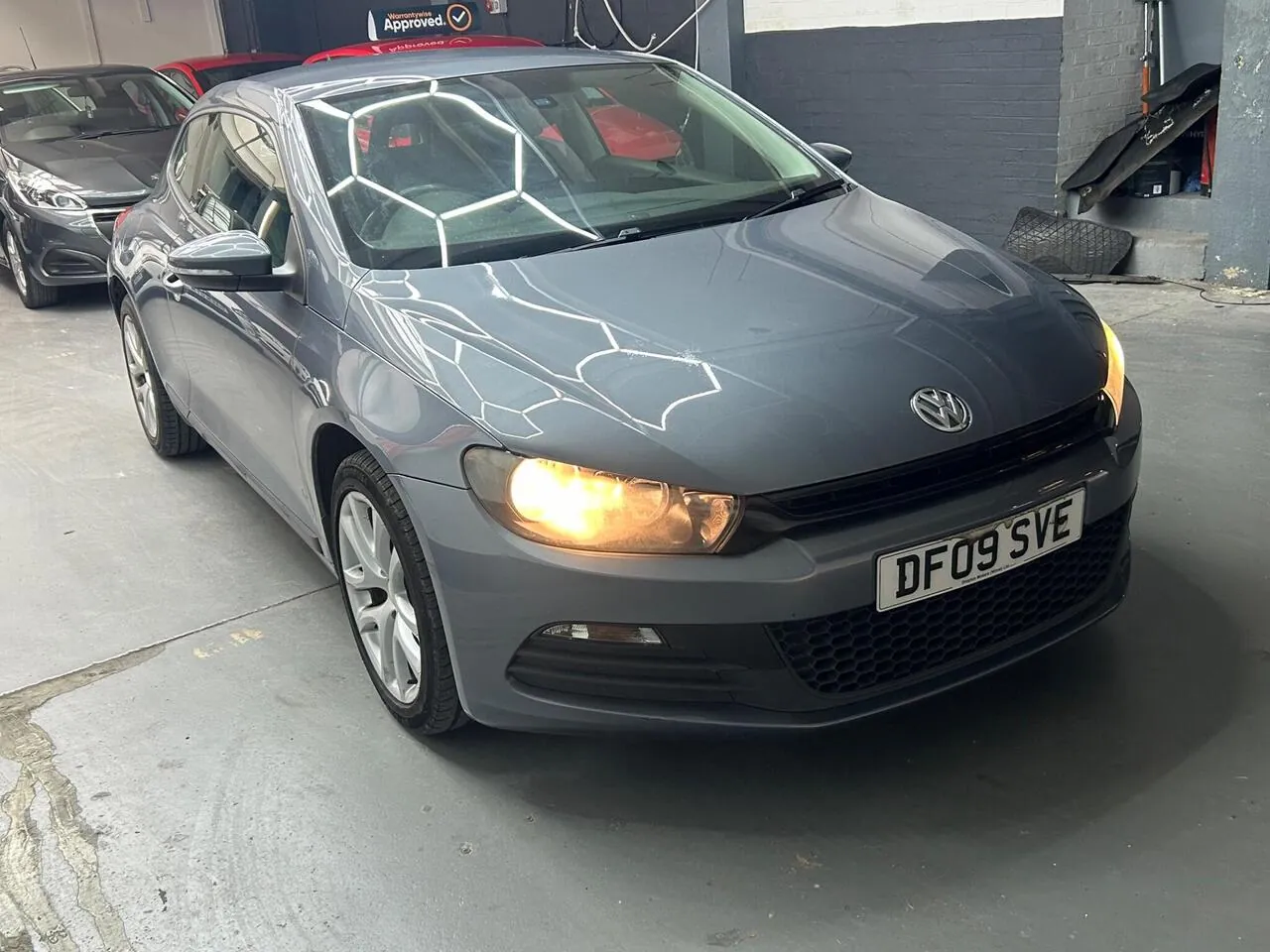 Volkswagen Scirocco 2009 photo 2