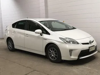 Toyota Prius 2013 photo 2