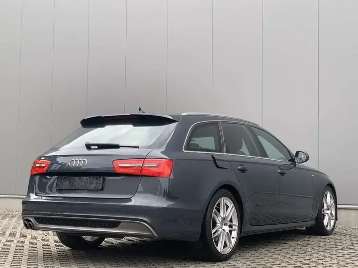 Audi A6 Avant 2012 photo 3