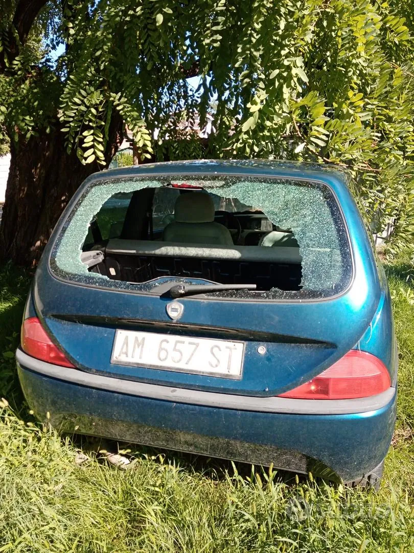 Lancia Y 1997 photo 2