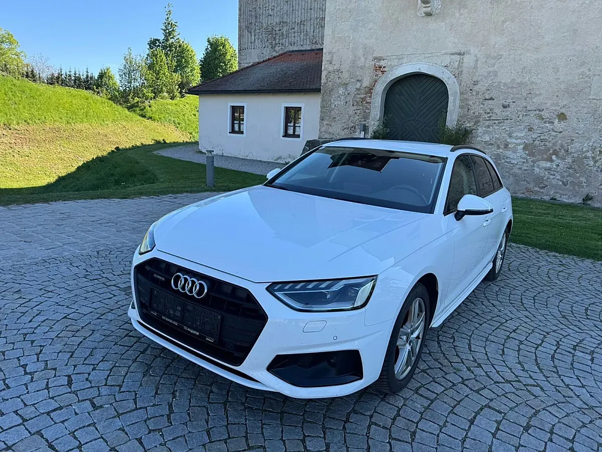 Audi A4 2020 photo 2