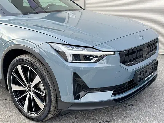 Polestar 2 2022 photo 2