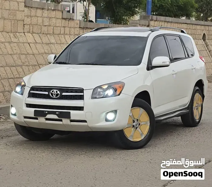 Toyota Rav 4 2010 photo 2