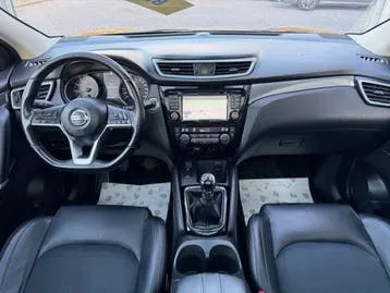 Nissan Qashqai 2018 photo 2