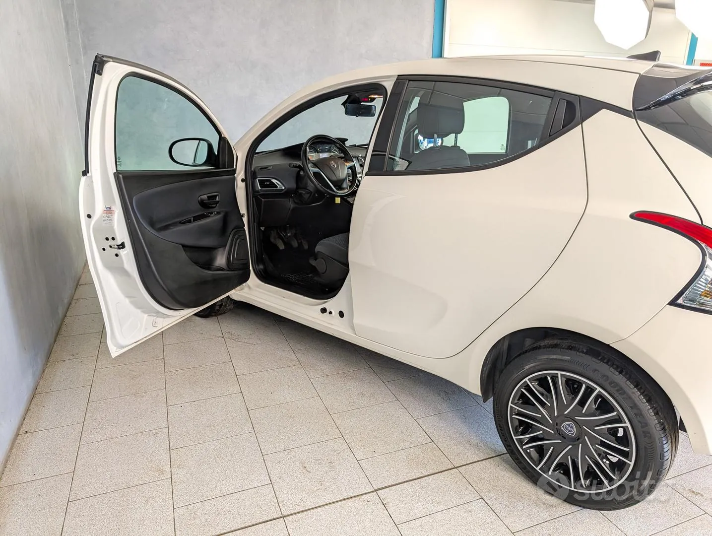 Lancia Ypsilon 2023 photo 4