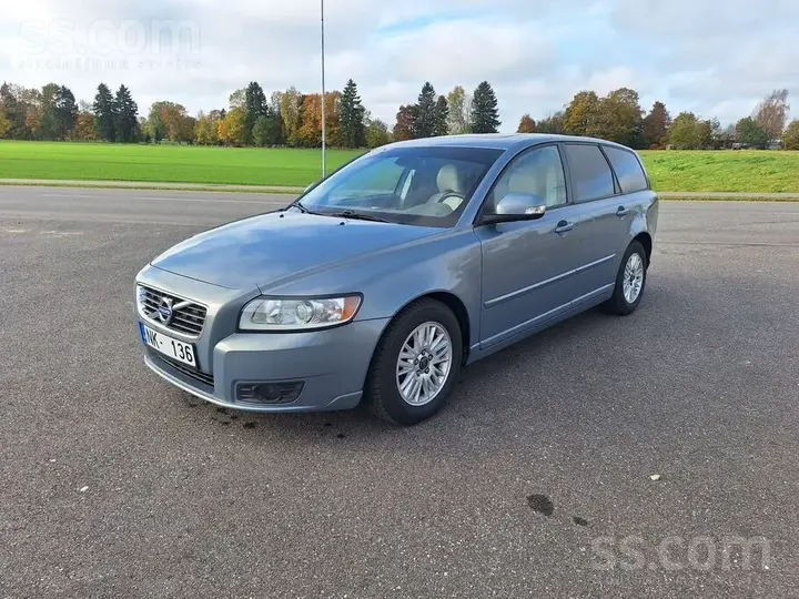 Volvo V50
