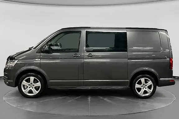 Volkswagen Transporter 2018 photo 2