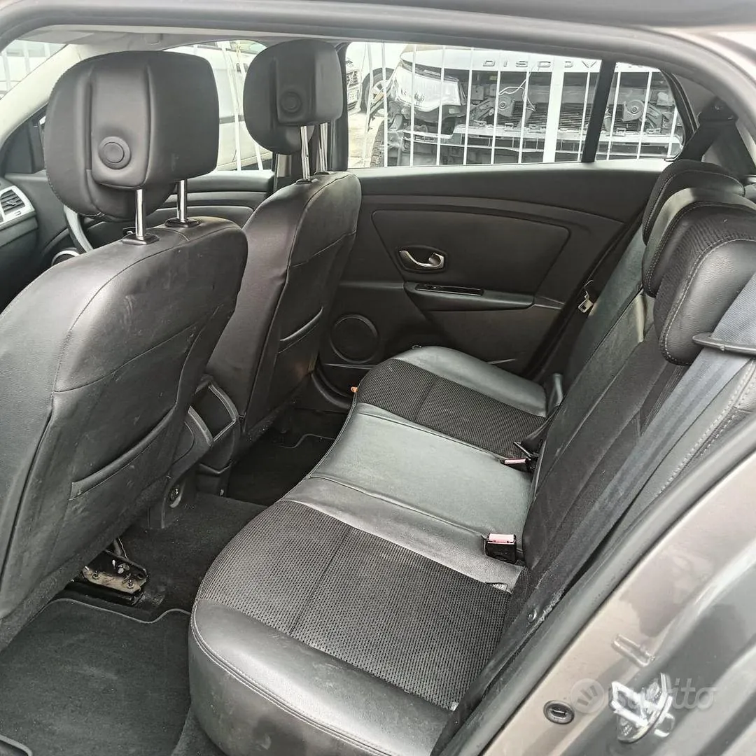 Renault Megane 2010 photo 4