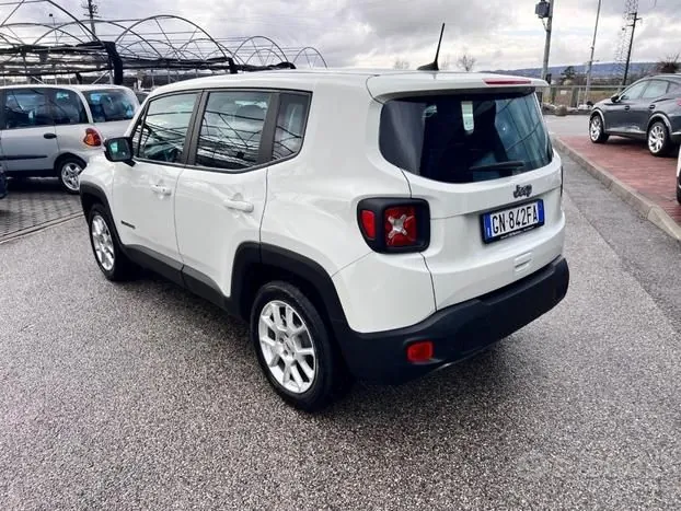 Jeep Renegade 2023 photo 4