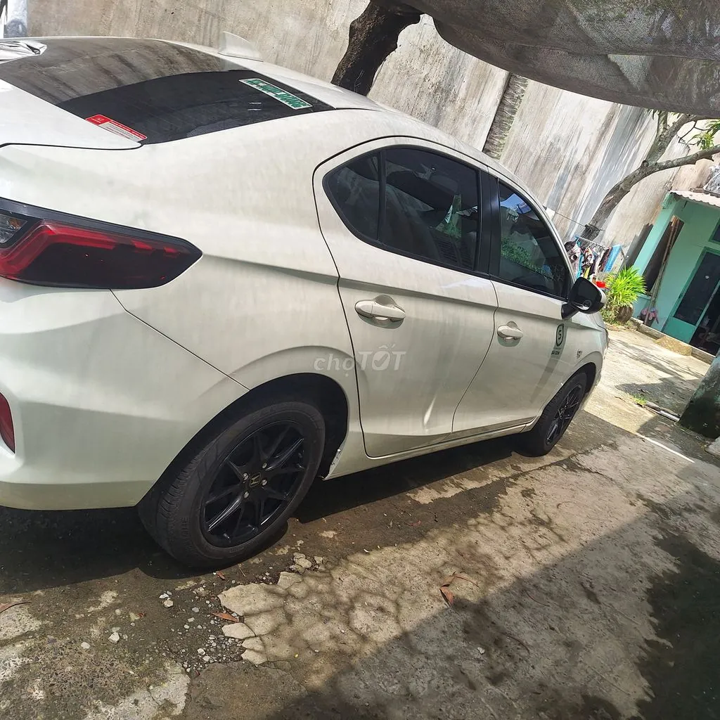 Honda City 2022 photo 2