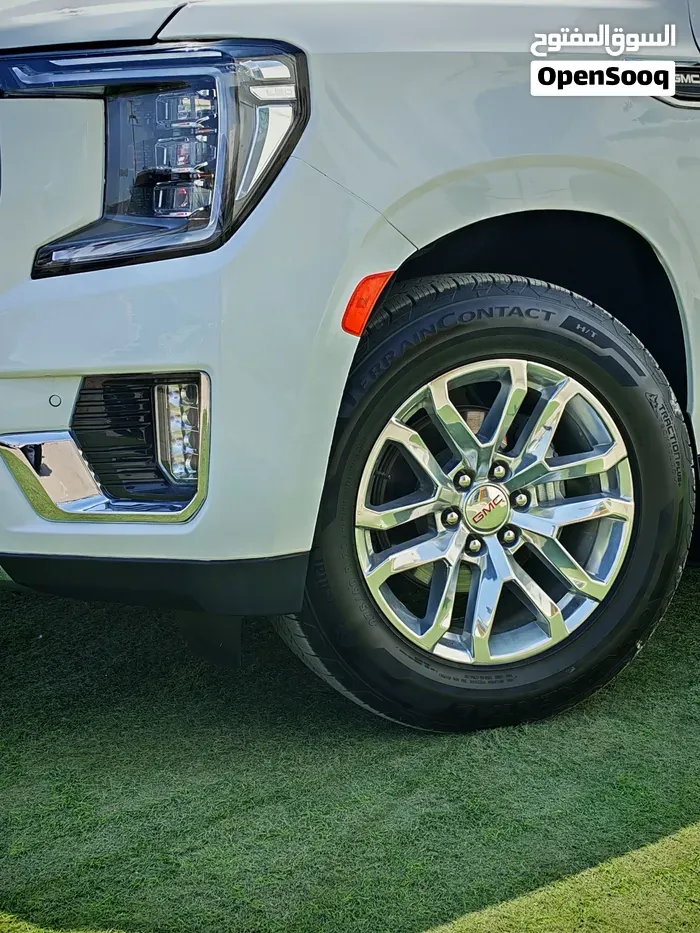GMC Yukon 2022 photo 2