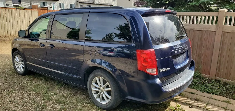 Dodge Grand Caravan 2013 photo 4