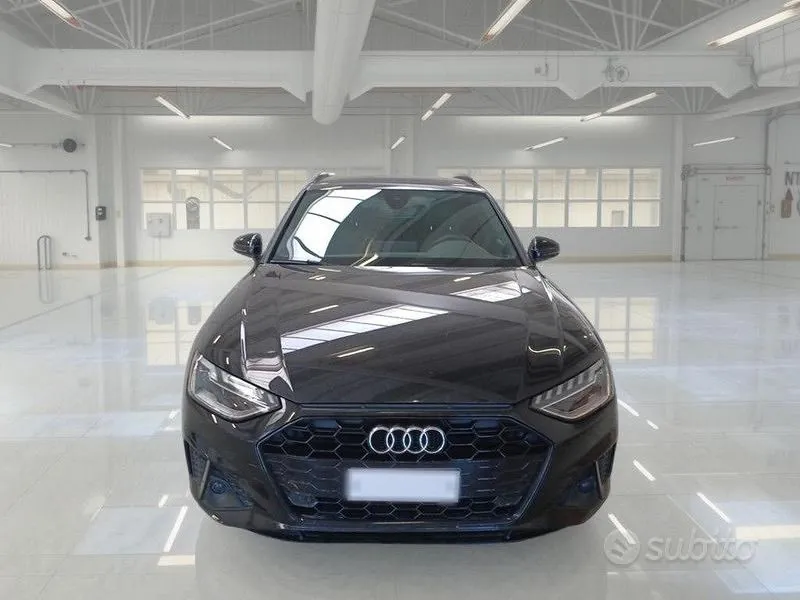 Audi A4 Avant 2023 photo 2
