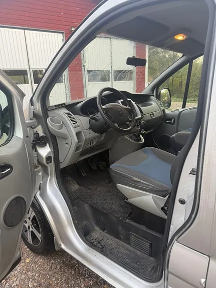 Renault Trafic 2013 photo 4