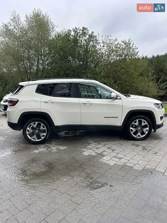 Jeep Compass 2017 photo 2