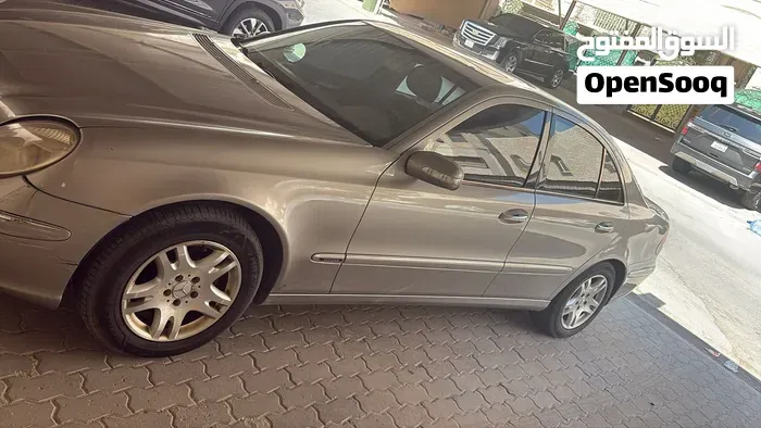 Mercedes-Benz E-Class 2006 photo 3