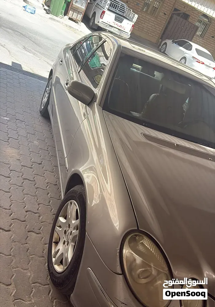 Mercedes-Benz E-Class 2006 photo 4