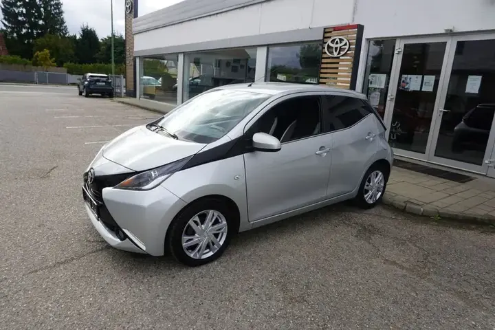 Toyota Aygo 2016 photo 2