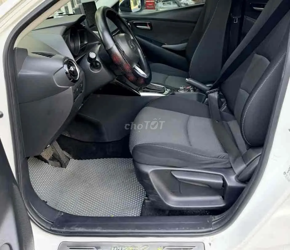 Mazda 2 2019 photo 4