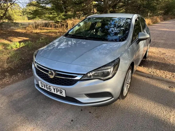 Vauxhall Astra 2016 photo 4