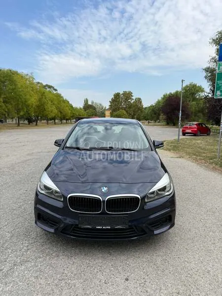 BMW 216 2015 photo 3