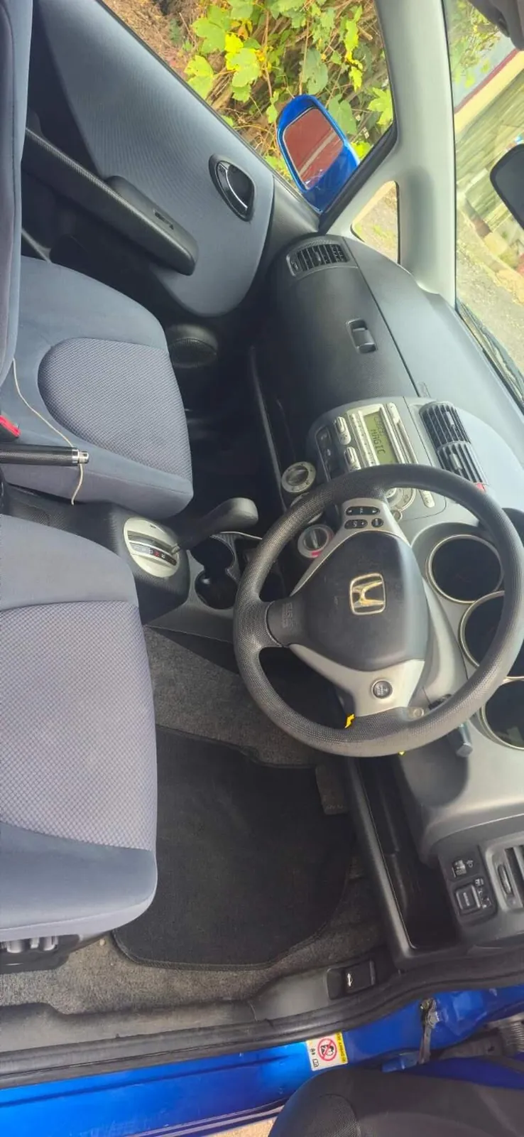 Honda Jazz 2005 photo 2