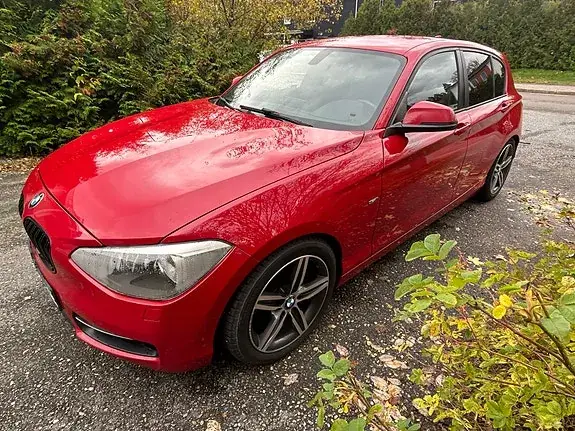 BMW 118D 2012 photo 3