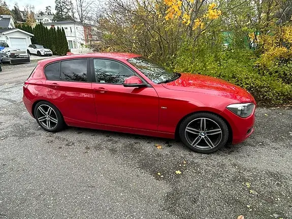 BMW 118D 2012 photo 2