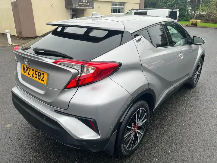 Toyota C-Hr 2017 photo 5