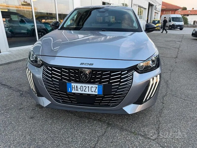 Peugeot 208 2025 photo 5