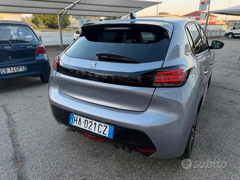 Peugeot 208 2025 photo 4