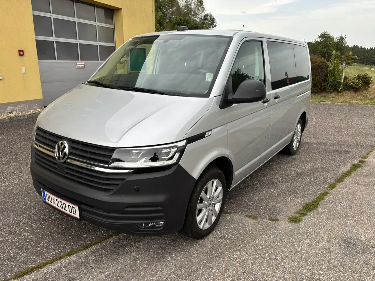 Volkswagen T6 Transporter Kombi 2023 photo 2