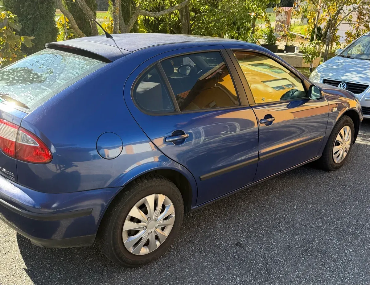 Seat Leon 2003 photo 2