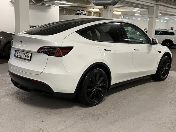 Tesla Model Y 2023 photo 5