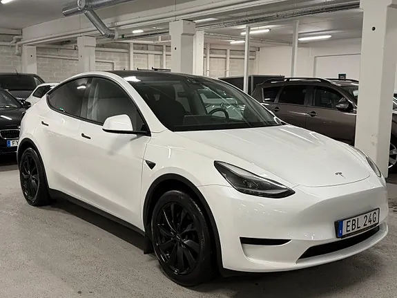 Tesla Model Y 2023 photo 3