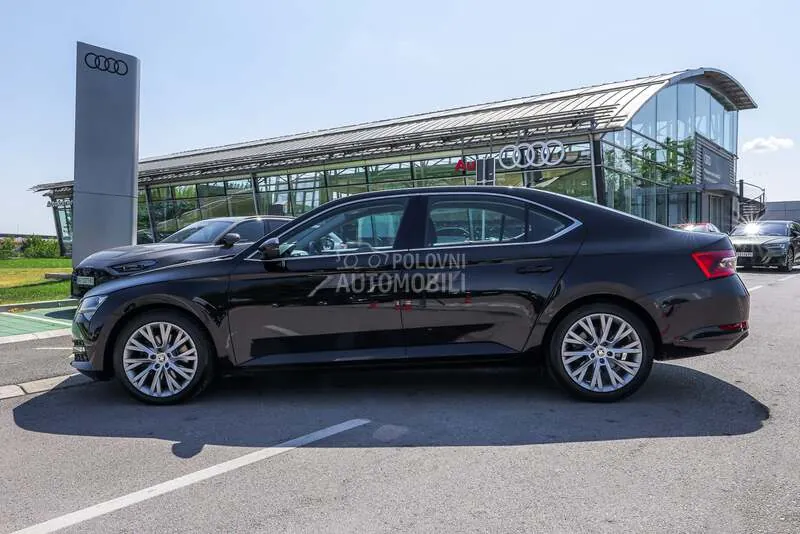 Skoda Superb 2023 photo 3