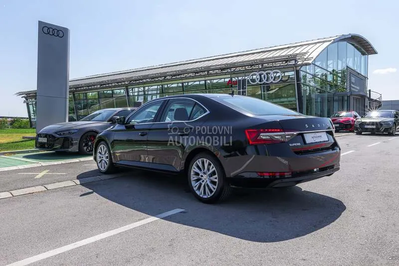 Skoda Superb 2023 photo 4