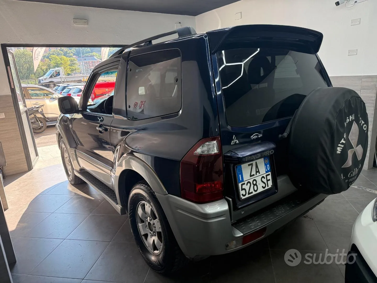 Mitsubishi Pajero 2004 photo 2
