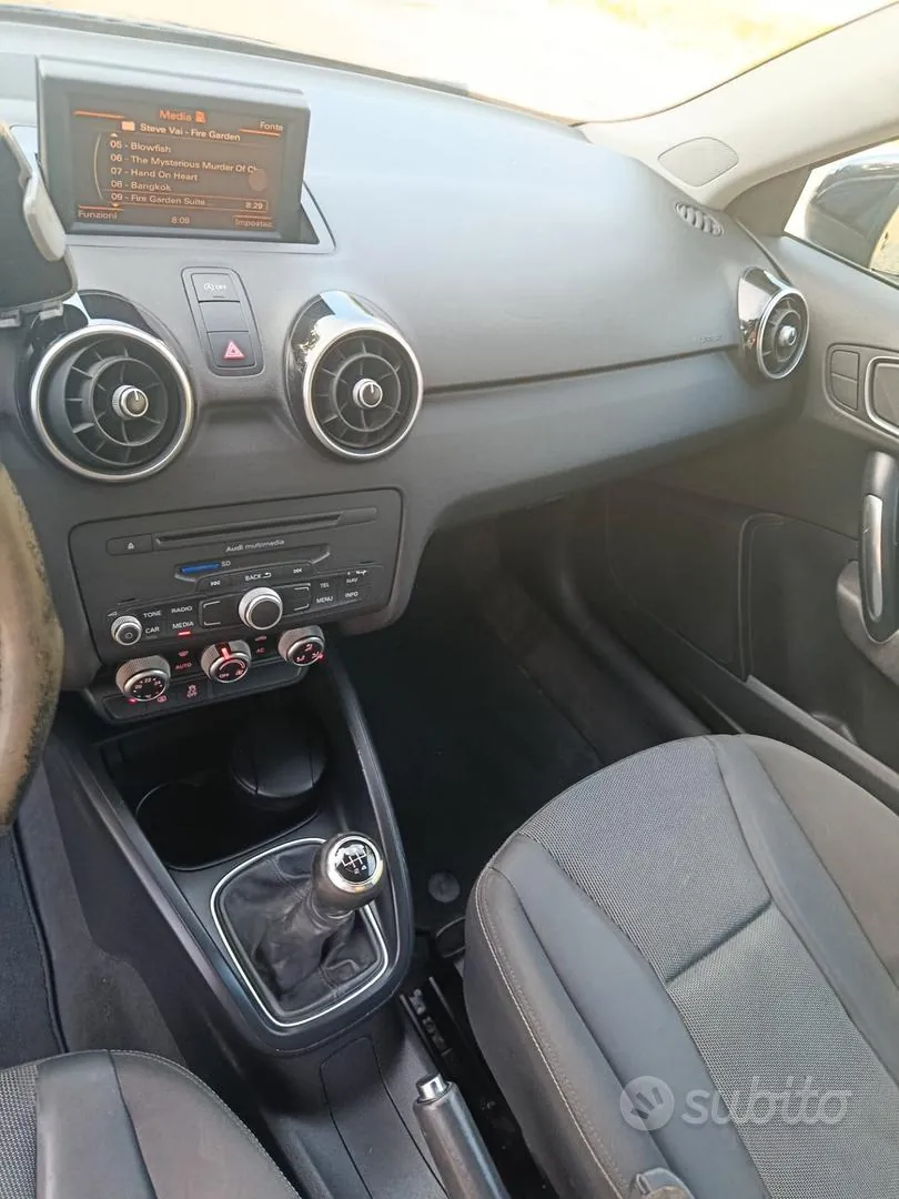 Audi A1 2011 photo 3