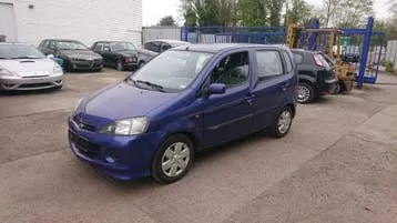 Daihatsu Yrv