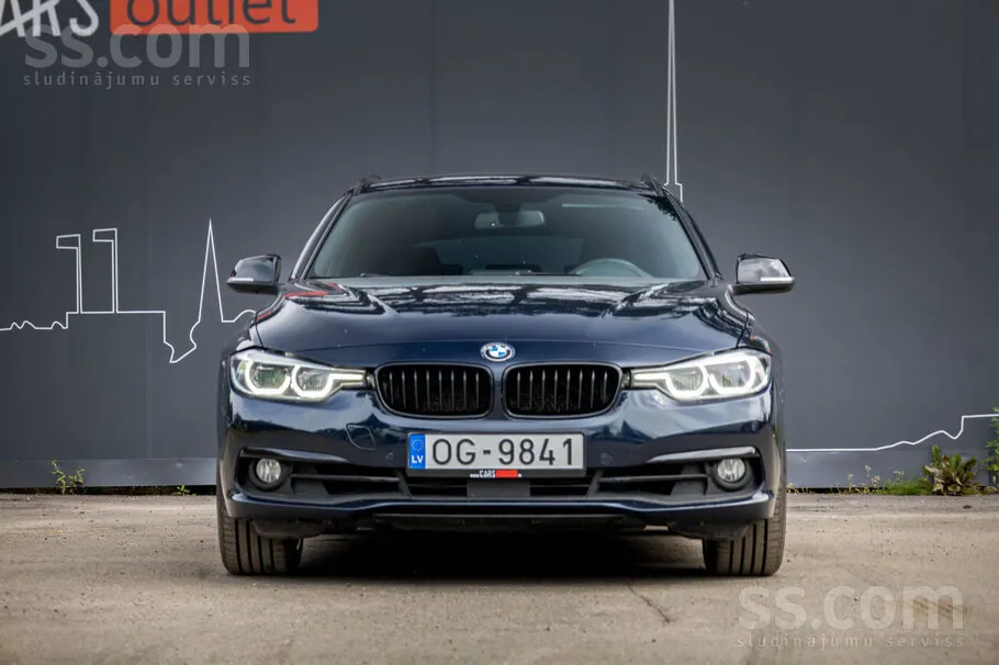 BMW 330 2016 photo 2