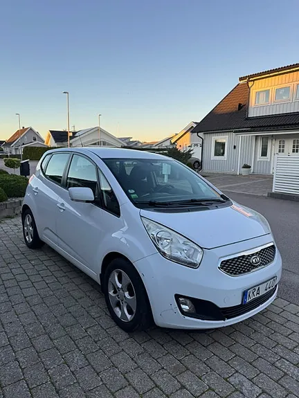 Kia Venga 2010 photo 4