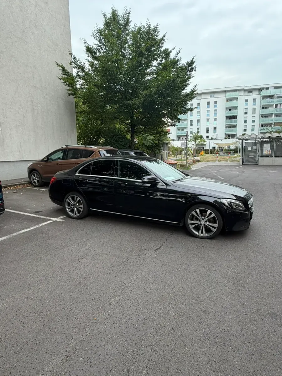 Mercedes-Benz C-Class 2016 photo 2
