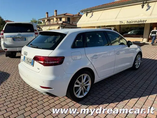 Audi A3 2017 photo 5